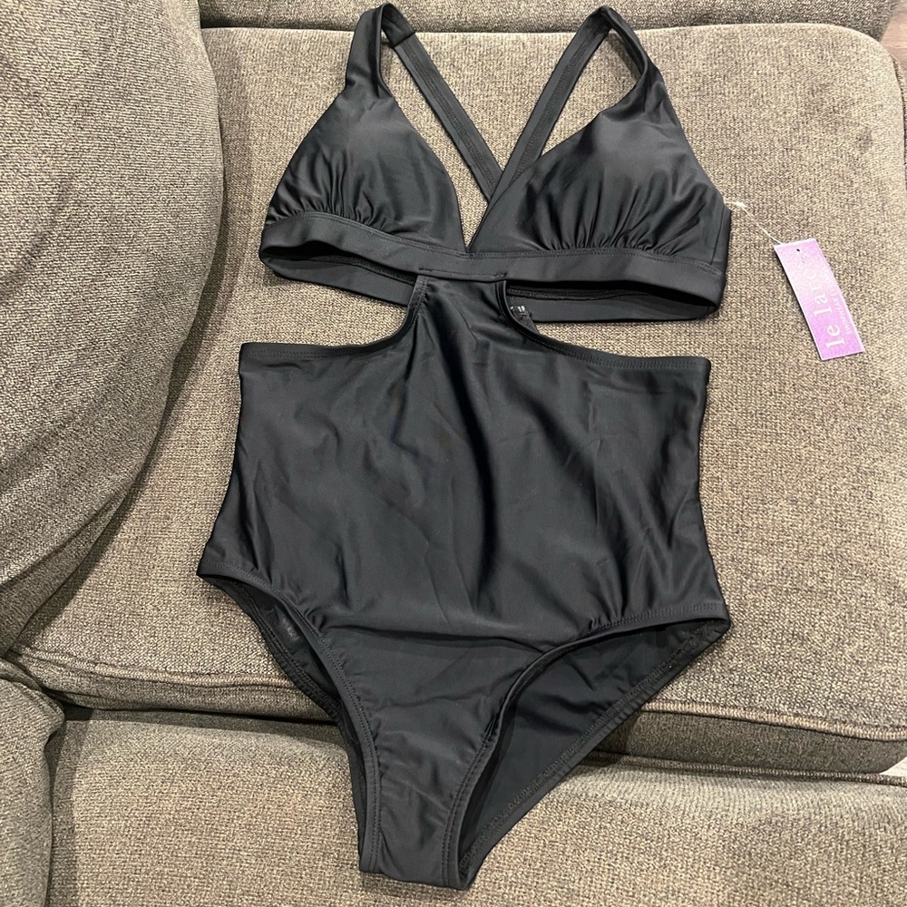 NWT Le Larc Hot Mama One Piece Swimsuit Monokini Sz M Tidepool Blue Cutout